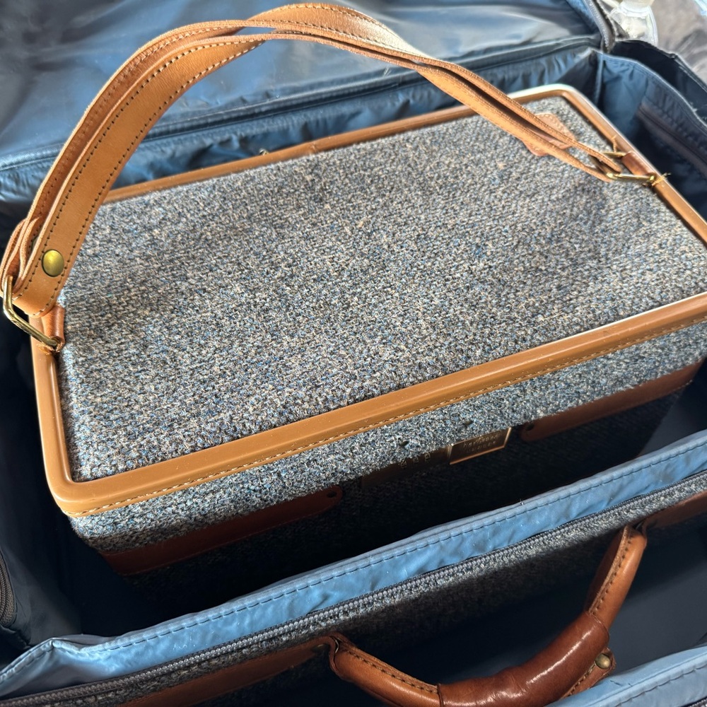 Hartmann Vintage Blue Travel Set - Picture 6 of 13